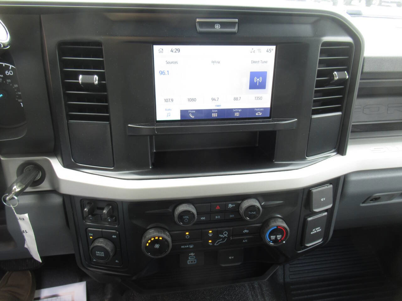 Used 2026 Ford F350 XL w/ XL Chrome Package image 24