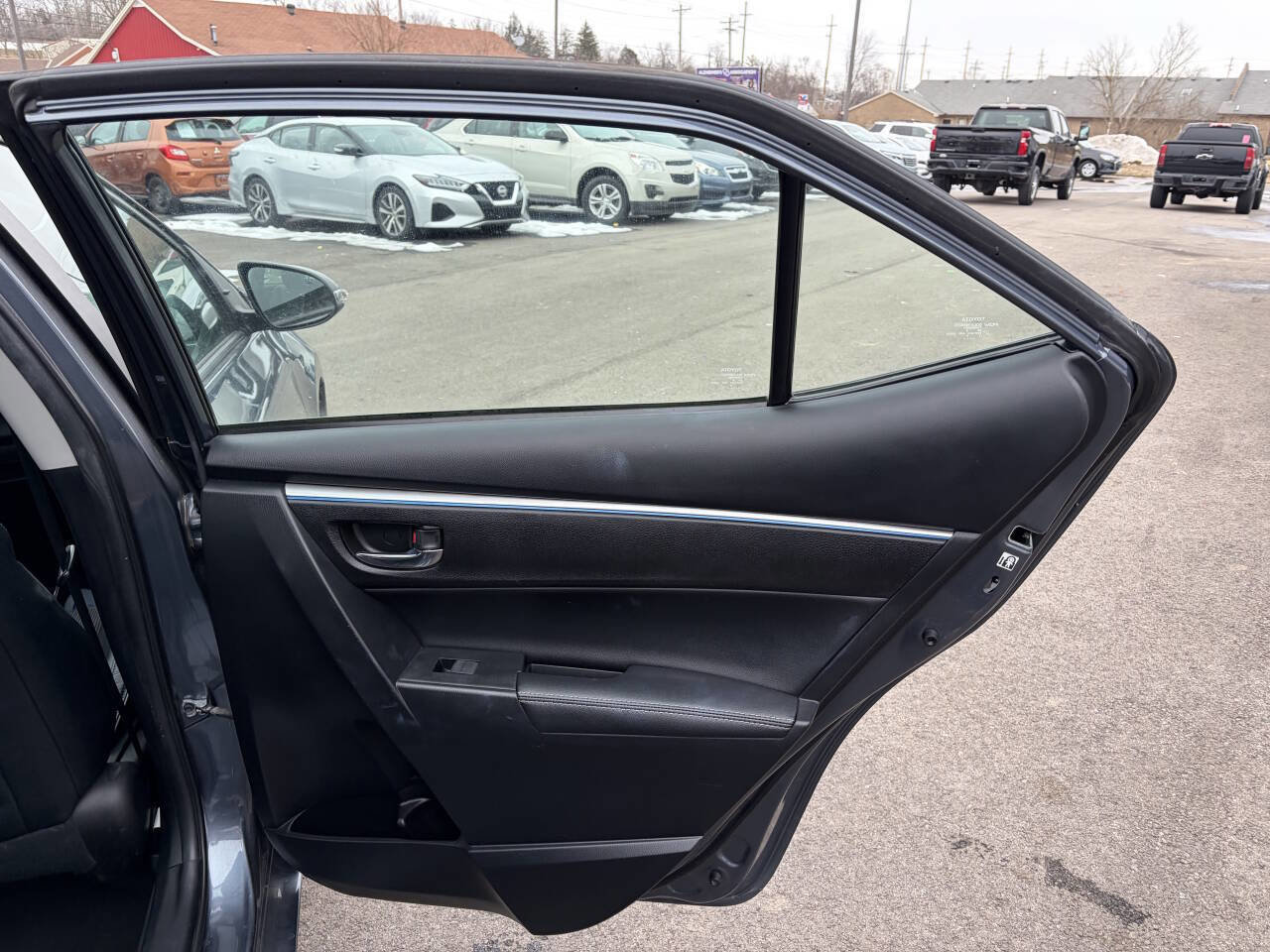 Used 2014 Toyota Corolla S image 17