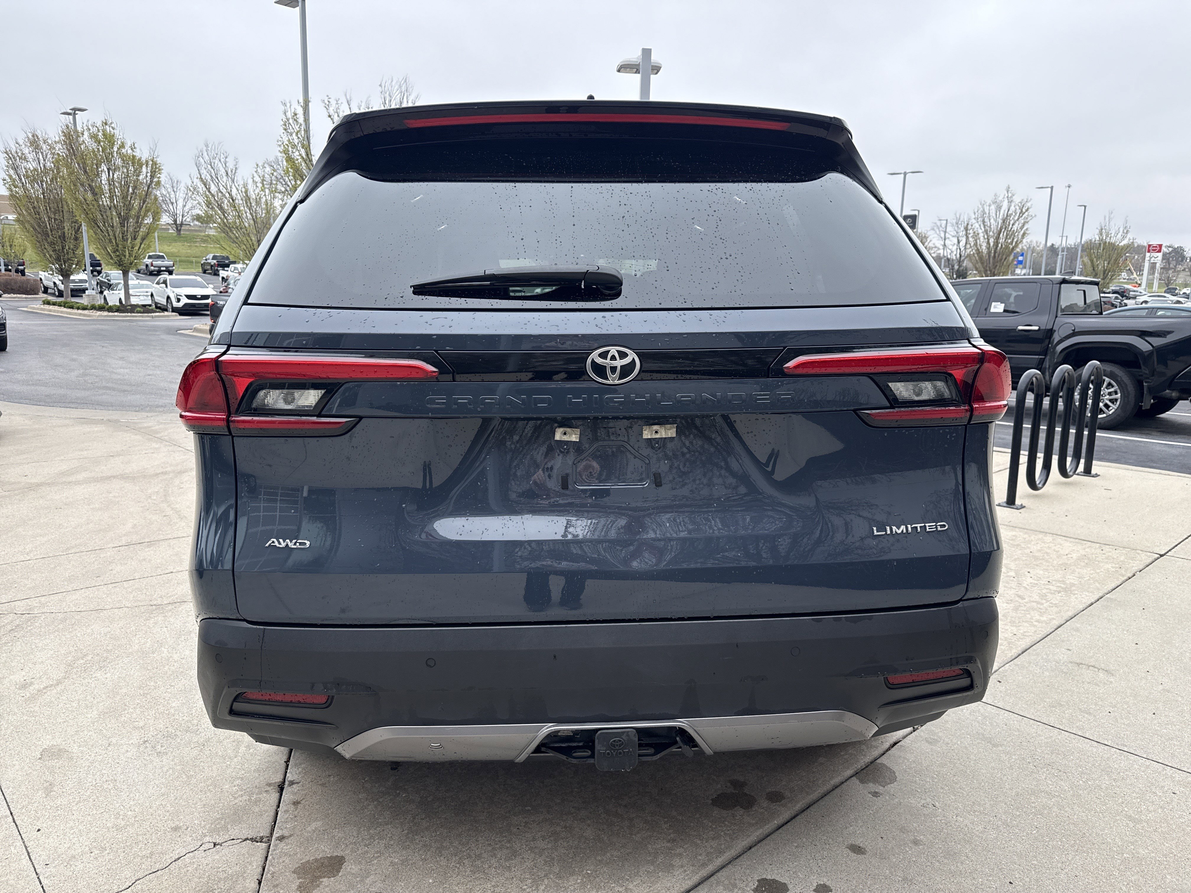 Used 2024 Toyota Grand Highlander AWD image 8