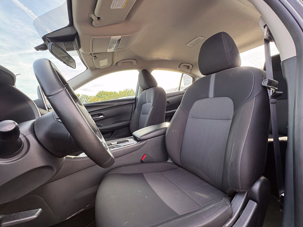 Used 2025 Nissan Sentra SV w/ All-Weather Package FWD image 11