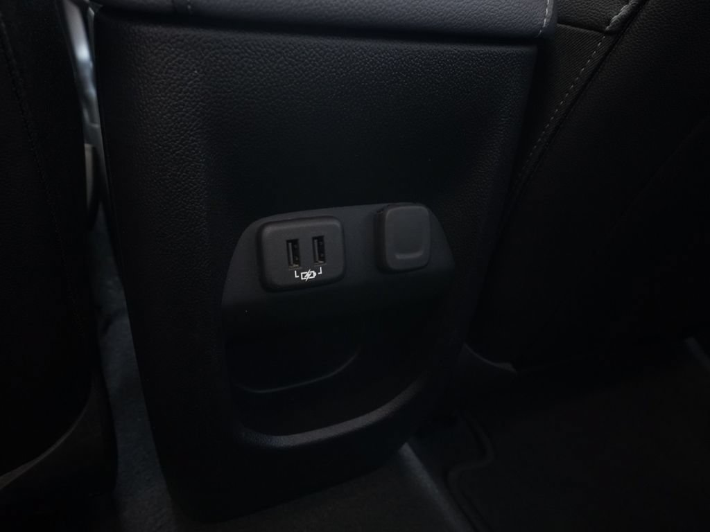 Used 2020 Chevrolet Colorado Z71 AWD/4WD image 26