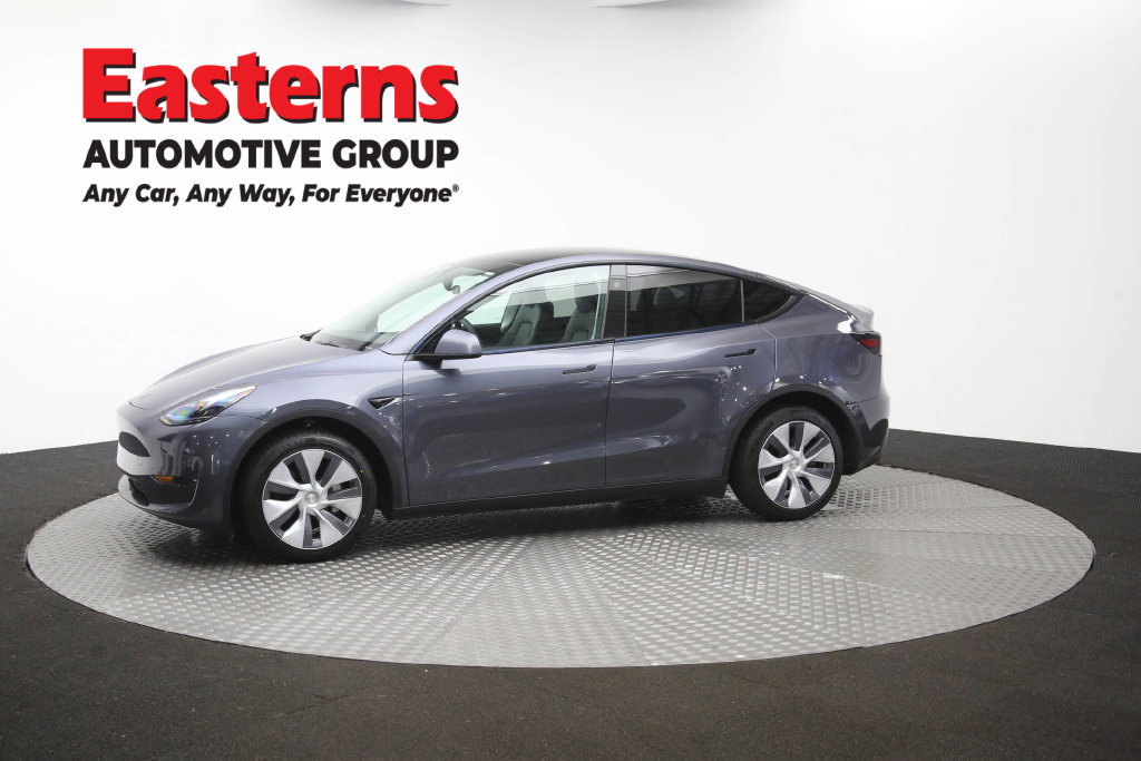 Used 2023 Tesla Model Y Long Range AWD/4WD image 55