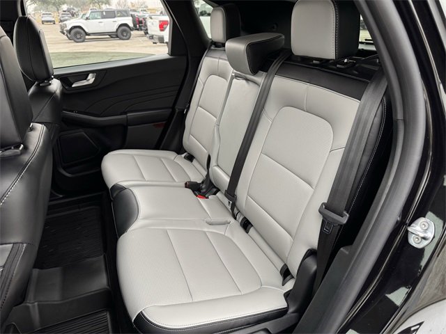 Certified 2025 Ford Escape Platinum image 29