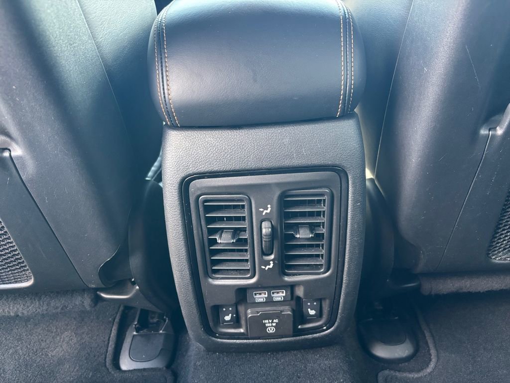 Used 2025 Dodge Durango R/T image 30