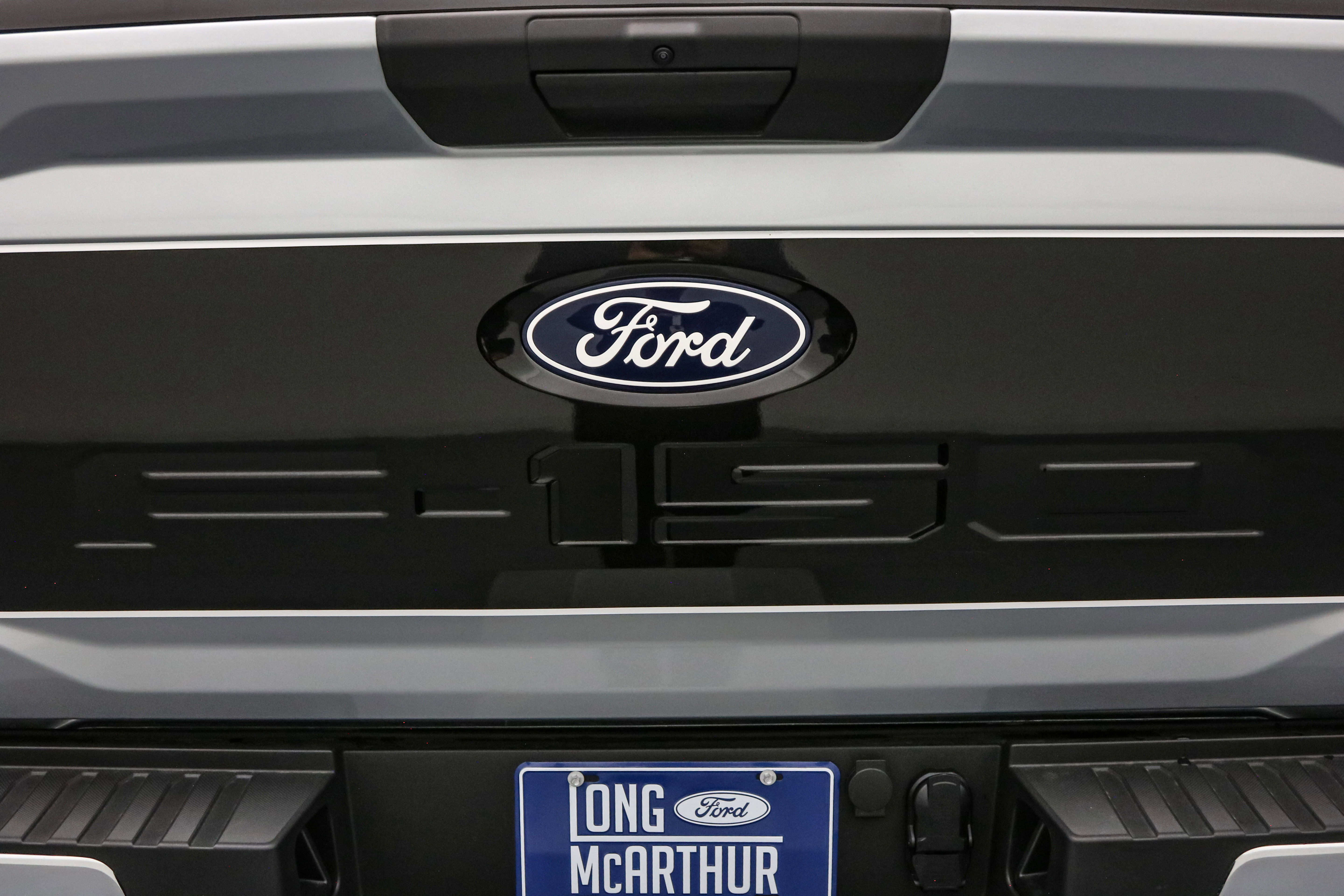 New 2025 Ford F150 XL w/ Equipment Group 103A High image 24