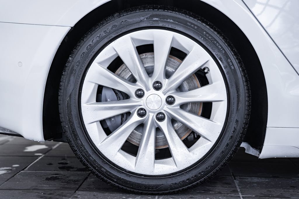 Used 2019 Tesla Model S Long Range image 15