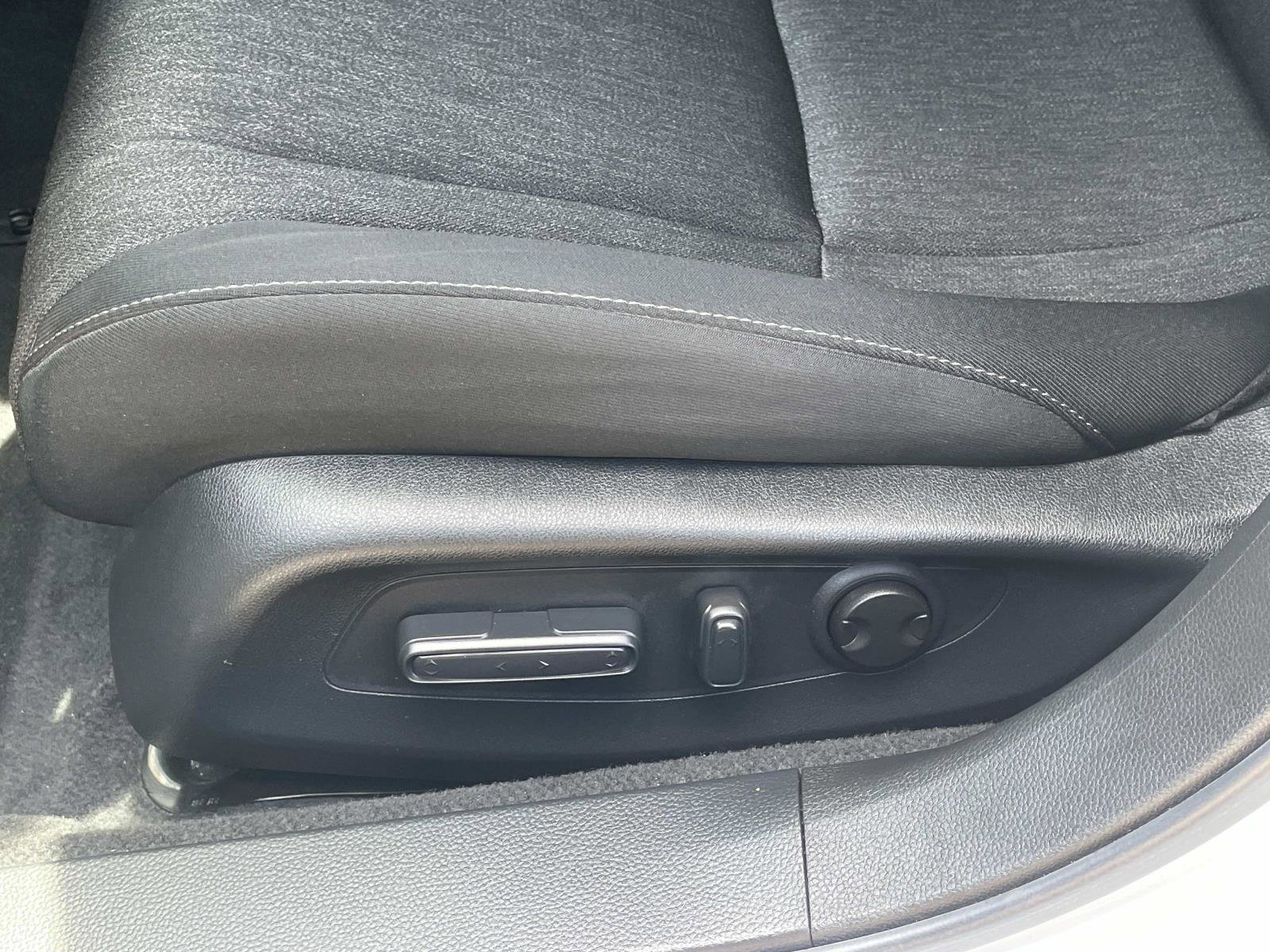 Used 2025 Honda Accord SE image 15