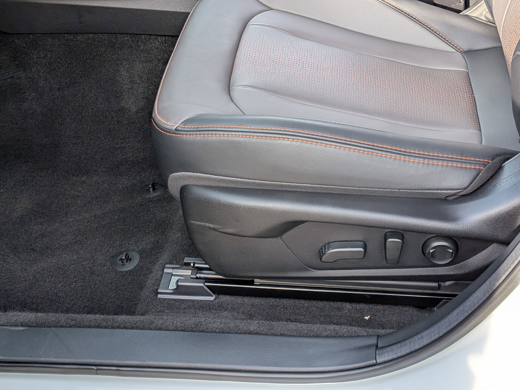 Certified 2025 Subaru Crosstrek 2.5i Limited w/ Crosstrek Mirror Package image 12