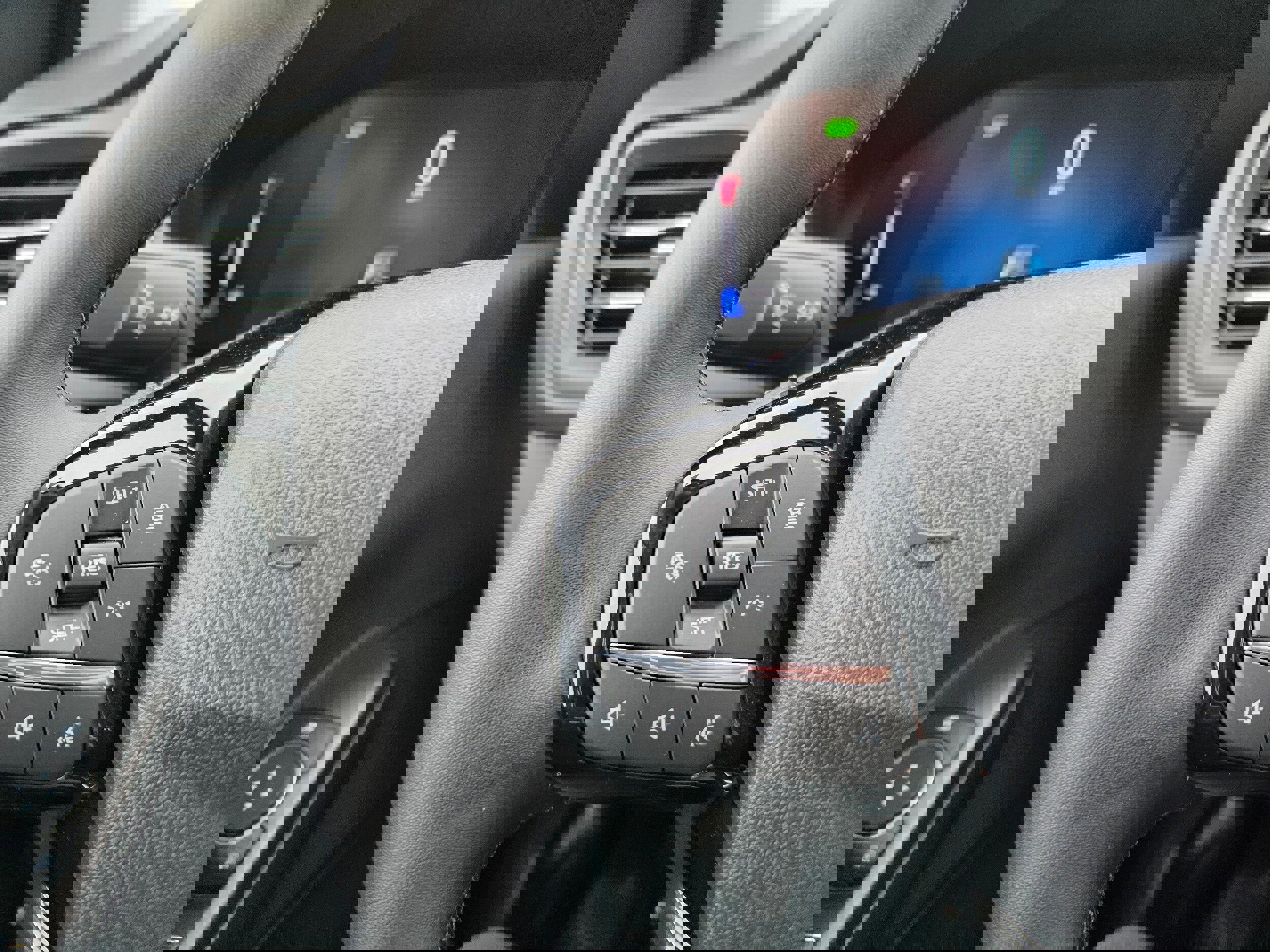 New 2026 Ford Escape SE image 21