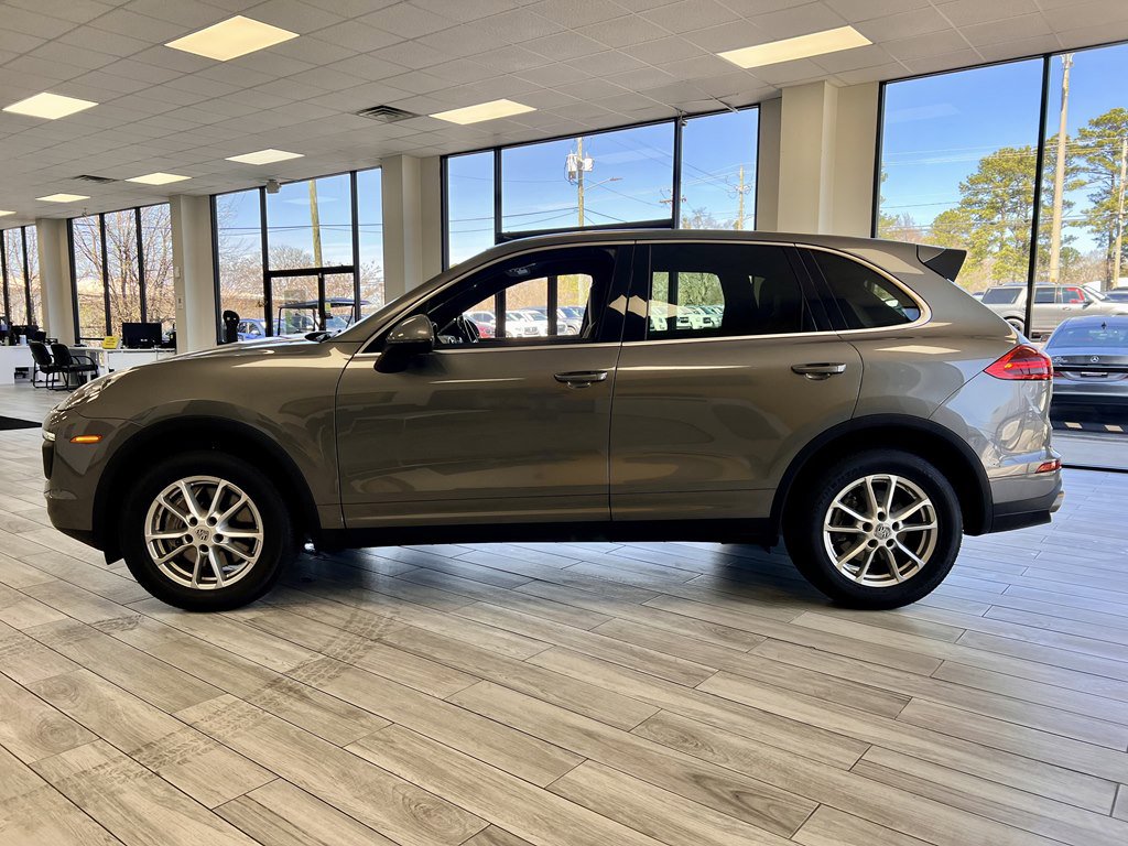 Used 2018 Porsche Cayenne image 4
