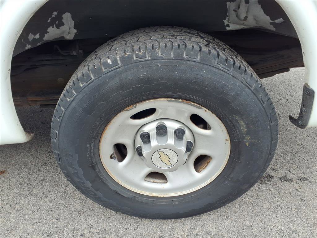 Used 2013 Chevrolet Express 3500 Extended image 7