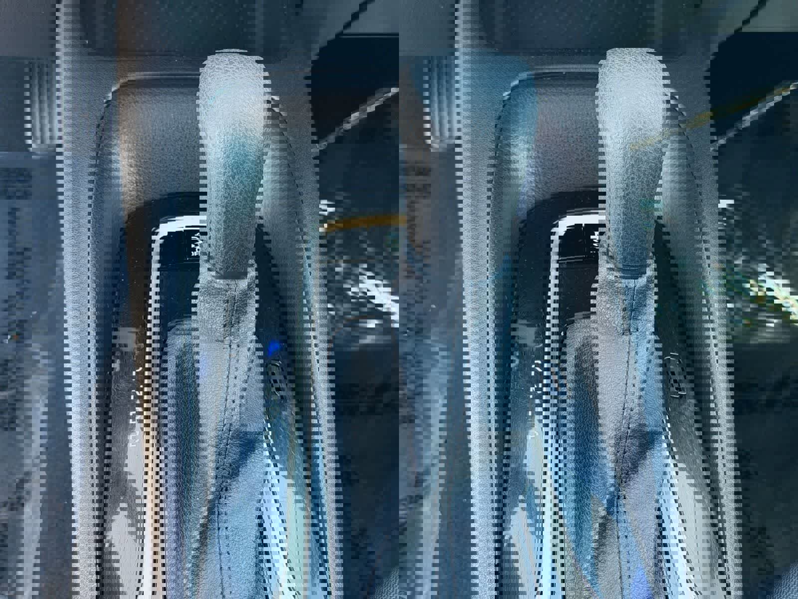 Used 2022 Toyota Corolla LE image 20