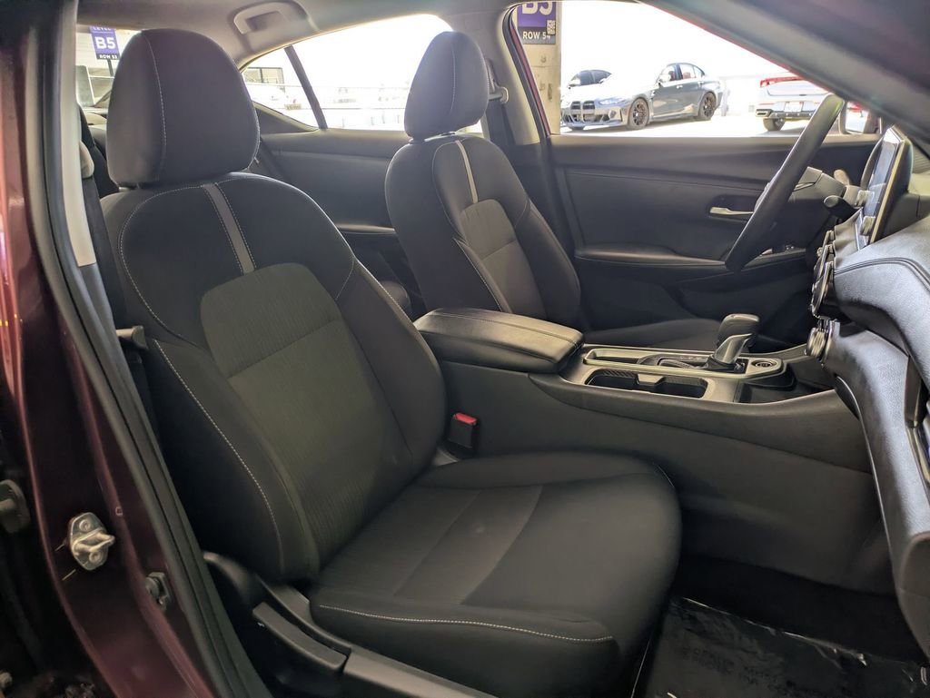 Used 2025 Nissan Sentra SV FWD image 28