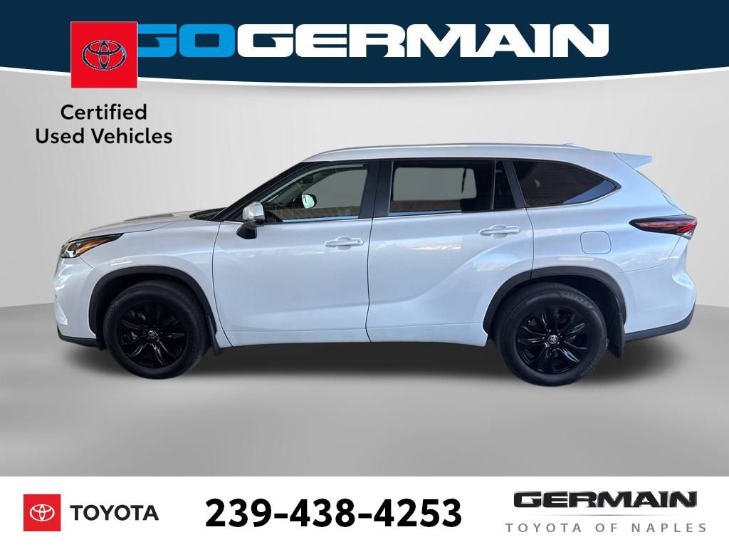 Certified 2025 Toyota Highlander XLE image 3