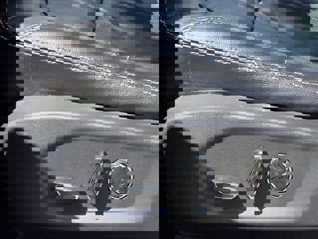 Used 2017 Ford Explorer Limited w/ Equipment Group 301A AWD/4WD image 17