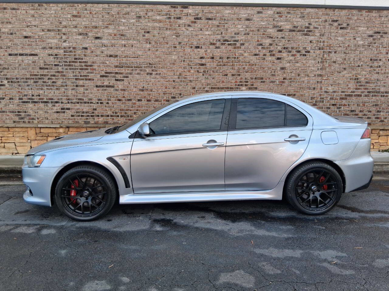 Used 2012 Mitsubishi Lancer Evolution MR image 2