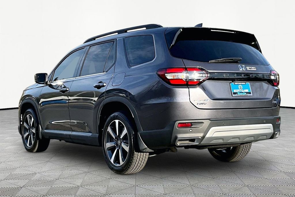 Certified 2025 Honda Pilot Elite image 4