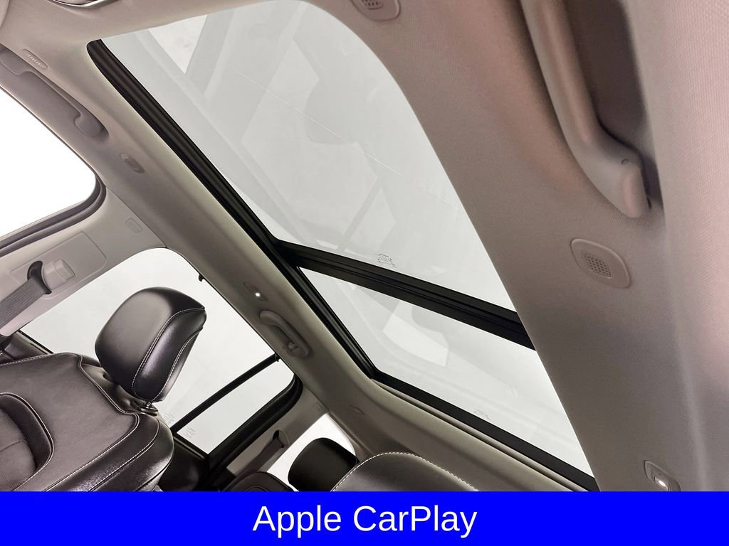 Used 2023 Jeep Grand Cherokee 4WD 4xe w/ Luxury Tech Group II image 16