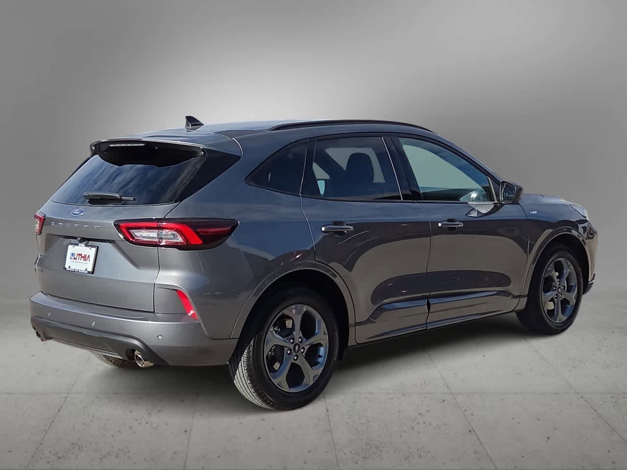 Used 2024 Ford Escape ST-Line w/ Tech Pack #1 FWD image 8