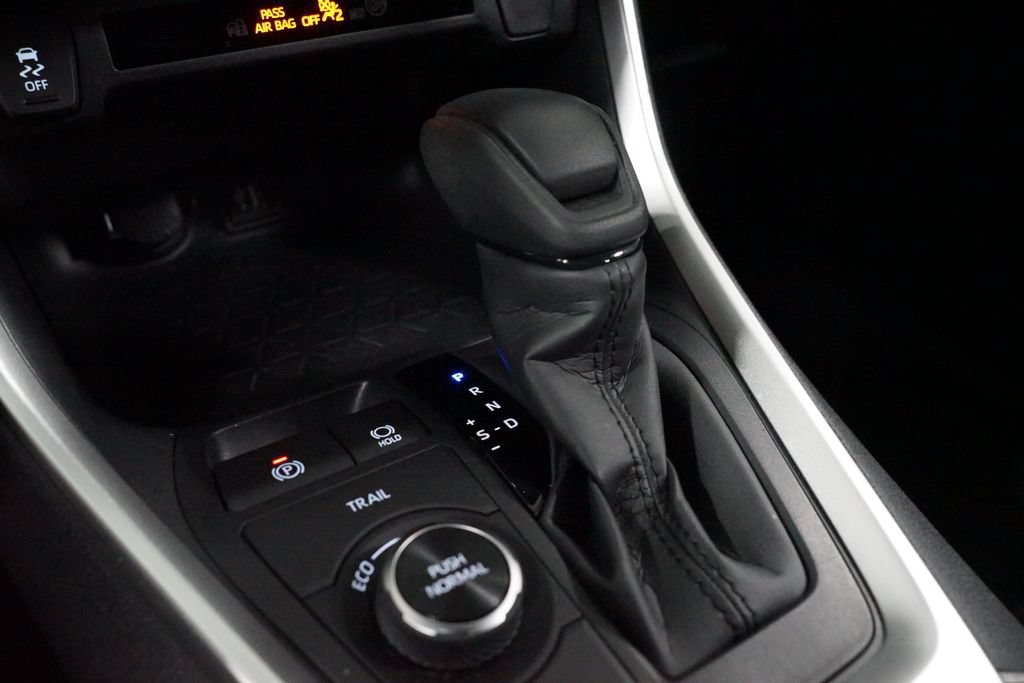 Certified 2023 Toyota RAV4 LE AWD/4WD image 21