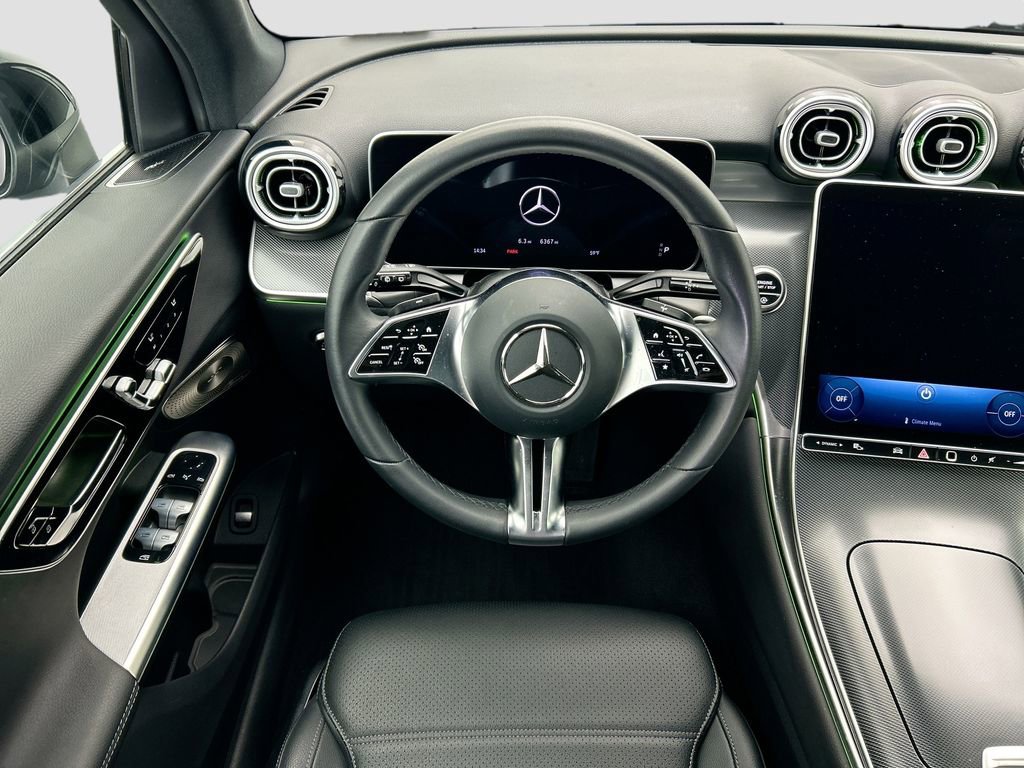 Certified 2025 Mercedes-Benz GLC 300 image 10