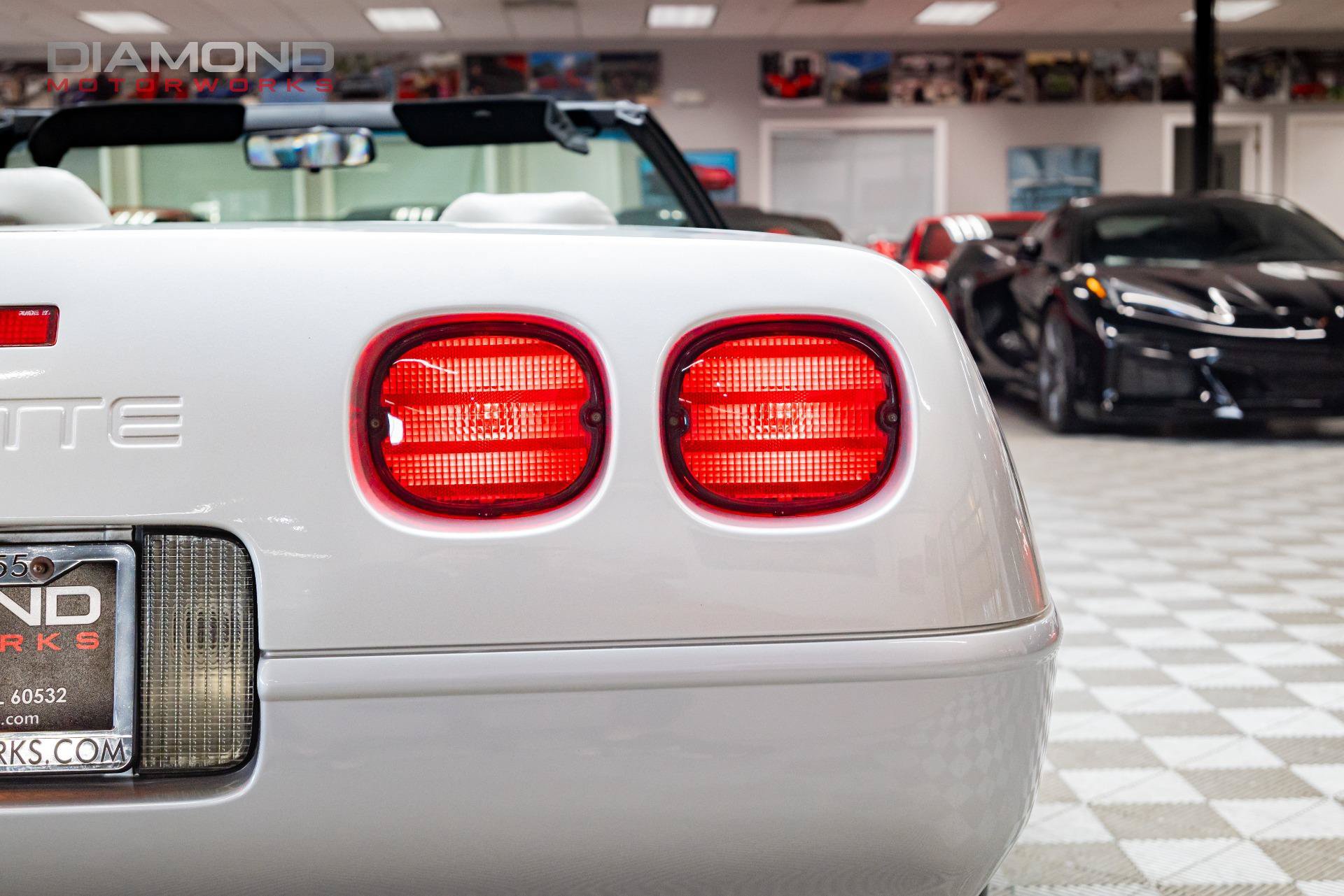 Used 1996 Chevrolet Corvette Convertible RWD image 23