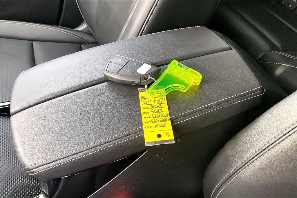 Certified 2025 Buick Envision Preferred image 34