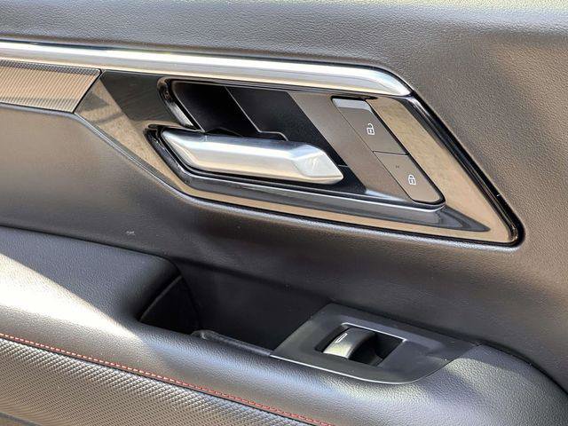 Used 2025 Chevrolet Suburban RST w/ Comfort Package AWD/4WD image 20