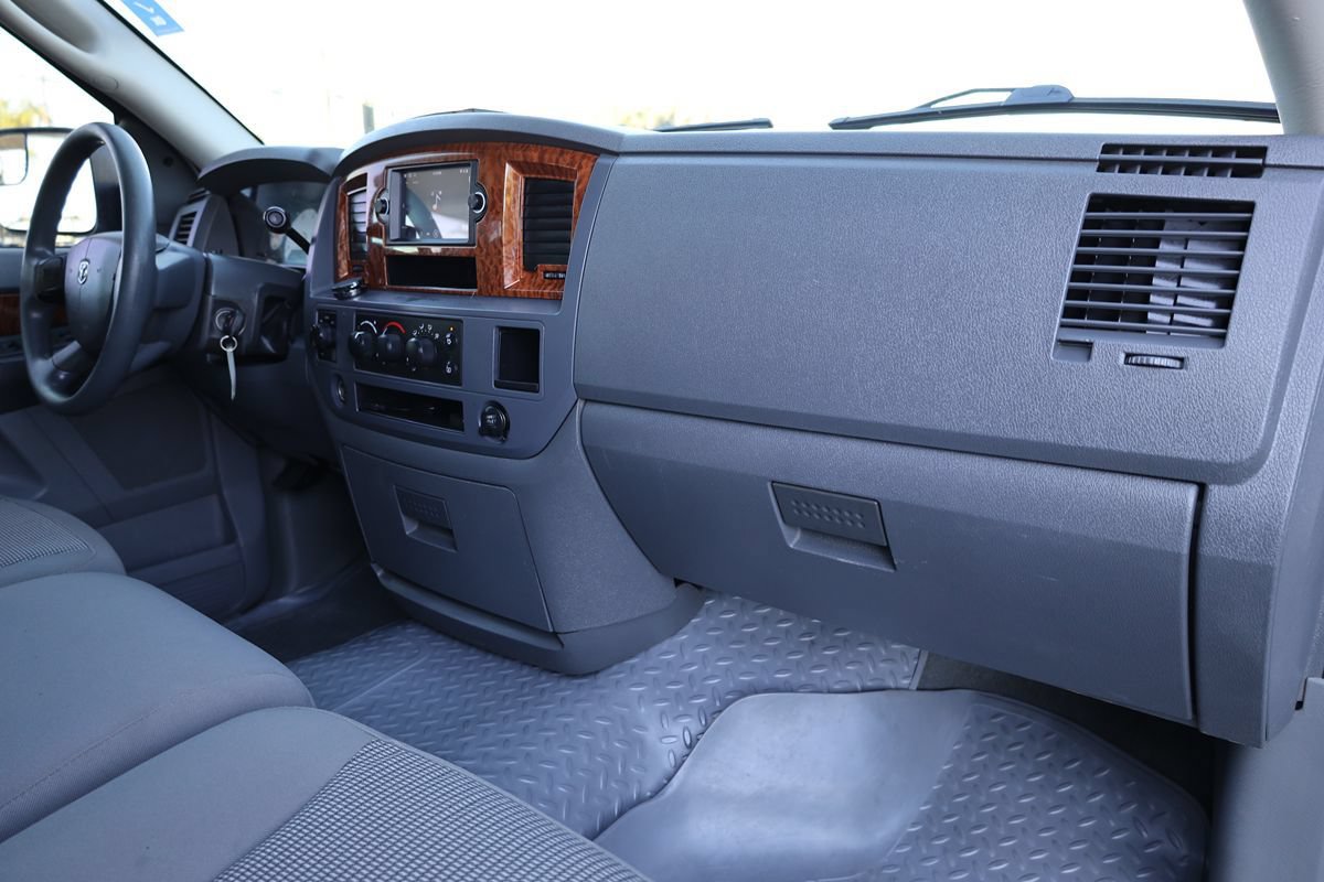 Used 2006 Dodge Ram 2500 Truck SLT w/ Trailer Tow Group AWD/4WD image 17