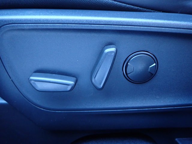 New 2026 Ford Escape SE w/ Class II Trailer Tow Package image 13