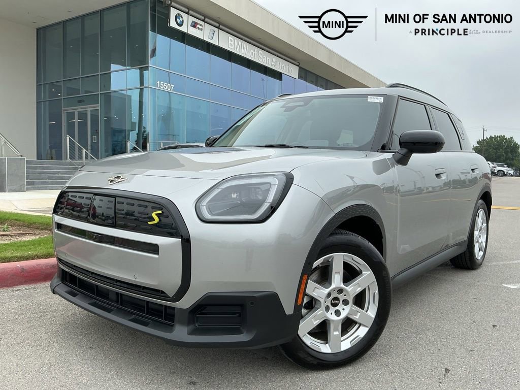 Certified 2025 MINI Cooper Countryman SE w/ Comfort Package Max
