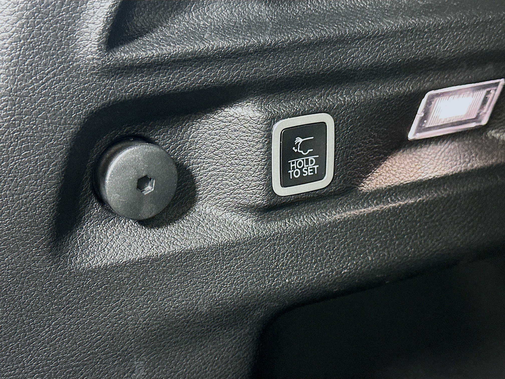 Used 2023 Jeep Grand Cherokee L Limited image 31