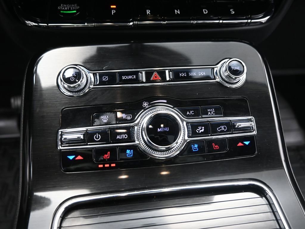 Used 2022 Lincoln Nautilus Reserve AWD/4WD image 18
