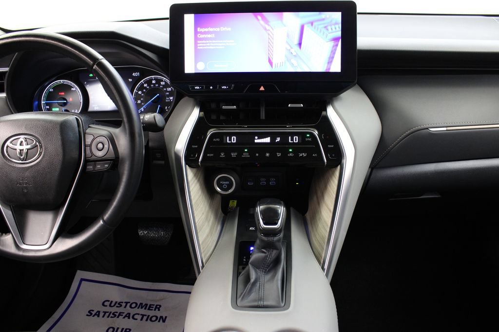 Used 2024 Toyota Venza XLE AWD/4WD image 22