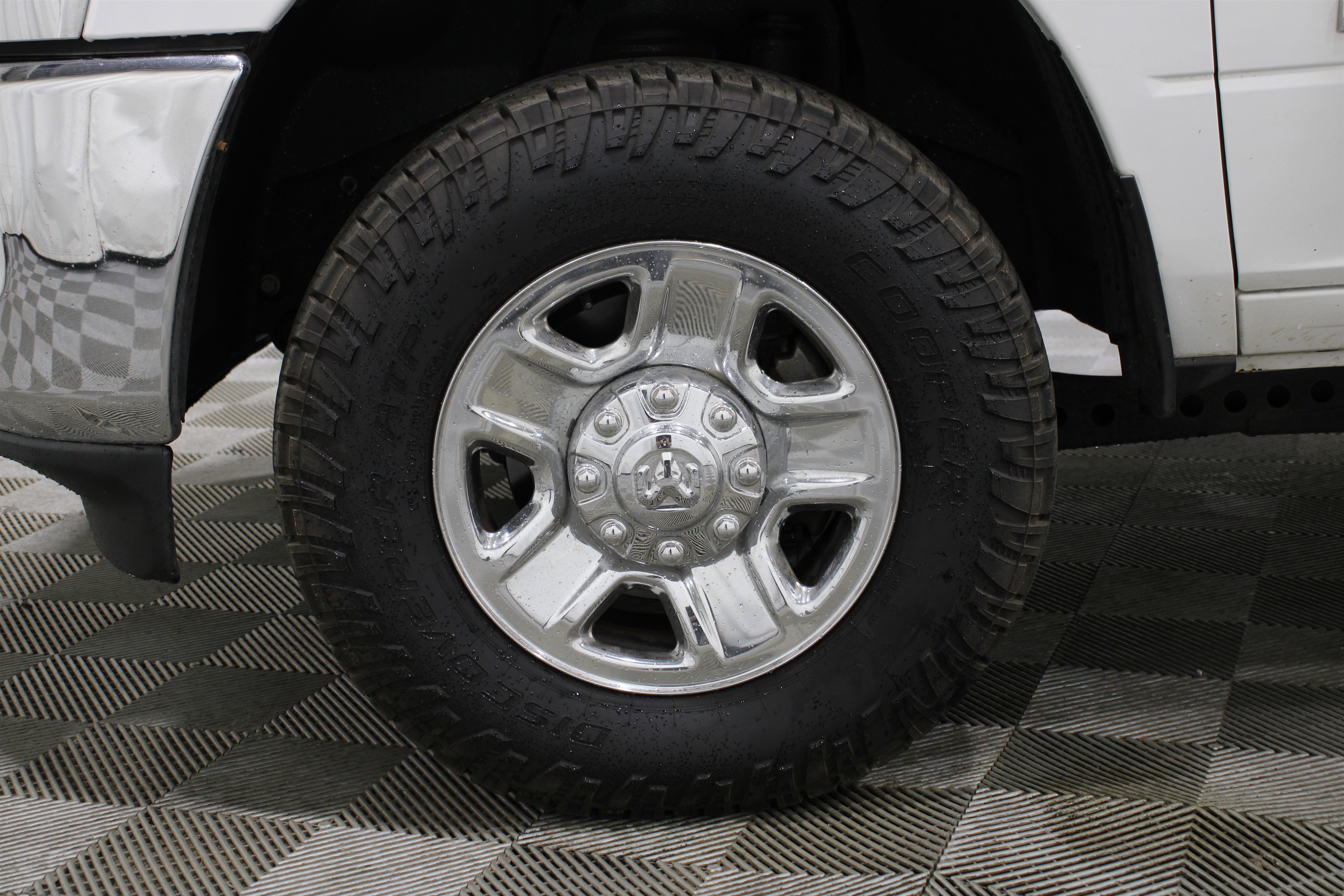 Used 2020 RAM 3500 Tradesman image 35