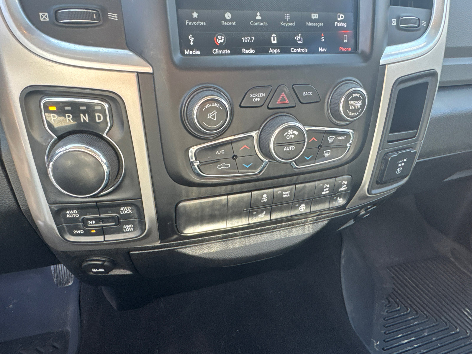 Used 2019 RAM 1500 Big Horn w/ Rambox Value Package image 27