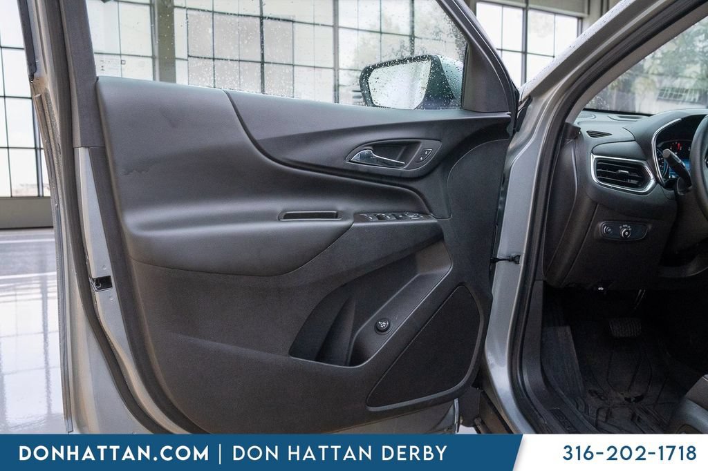 Used 2024 Chevrolet Equinox LT w/ LPO, Floor Liner Package FWD image 14