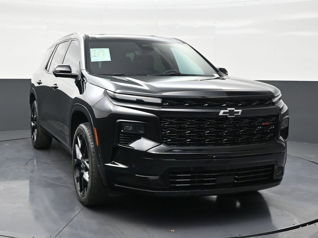 Used 2024 Chevrolet Traverse RS image 7