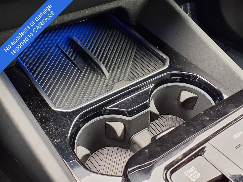 Used 2025 BMW 530i xDrive w/ Premium Package image 28