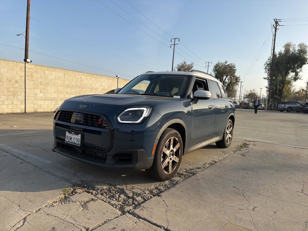 Used 2025 MINI Cooper Countryman S image 1