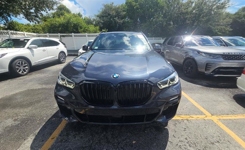 Used 2020 BMW X5 M50i w/ Executive Package AWD/4WD image 4