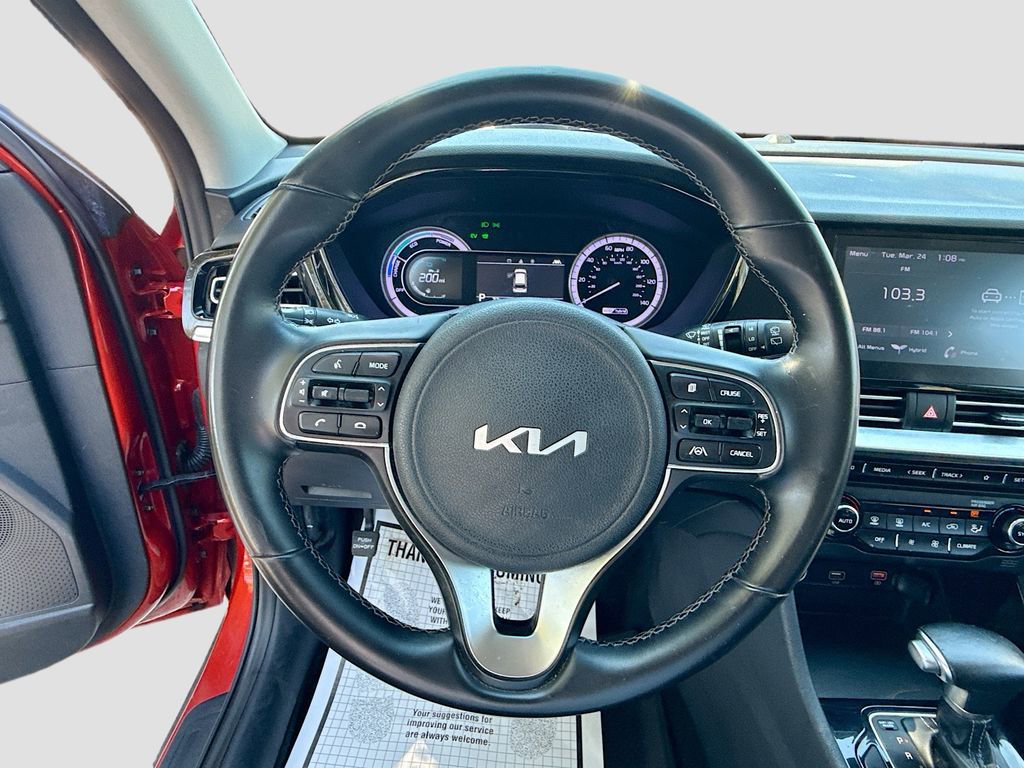 Used 2022 Kia Niro LXS image 12