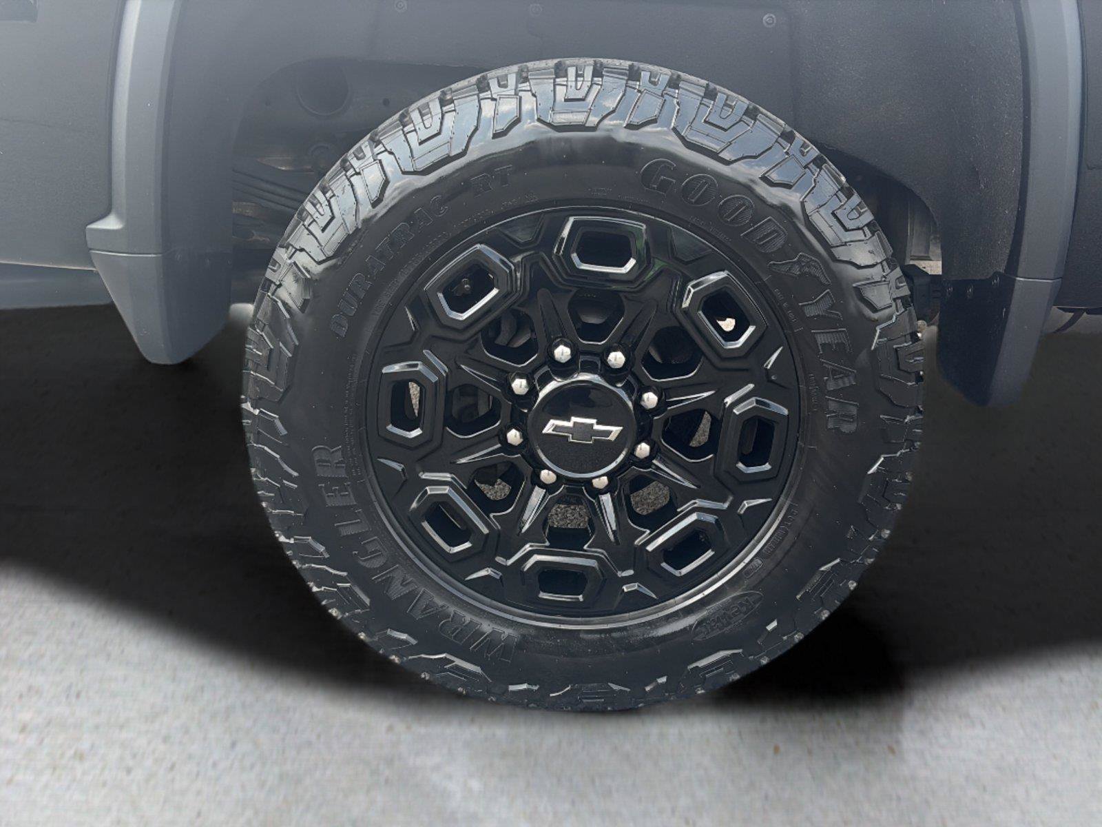 Used 2024 Chevrolet Silverado 2500 LT w/ Midnight Edition AWD/4WD image 55
