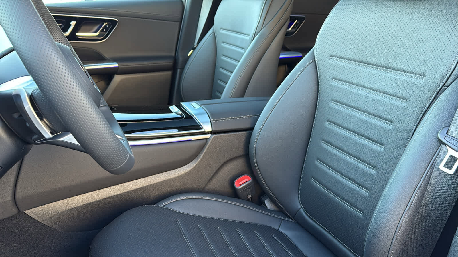 New 2026 Mercedes-Benz GLC 300 4MATIC image 27