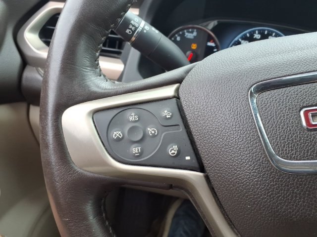 Used 2019 GMC Acadia Denali w/ Technology Package AWD/4WD image 38
