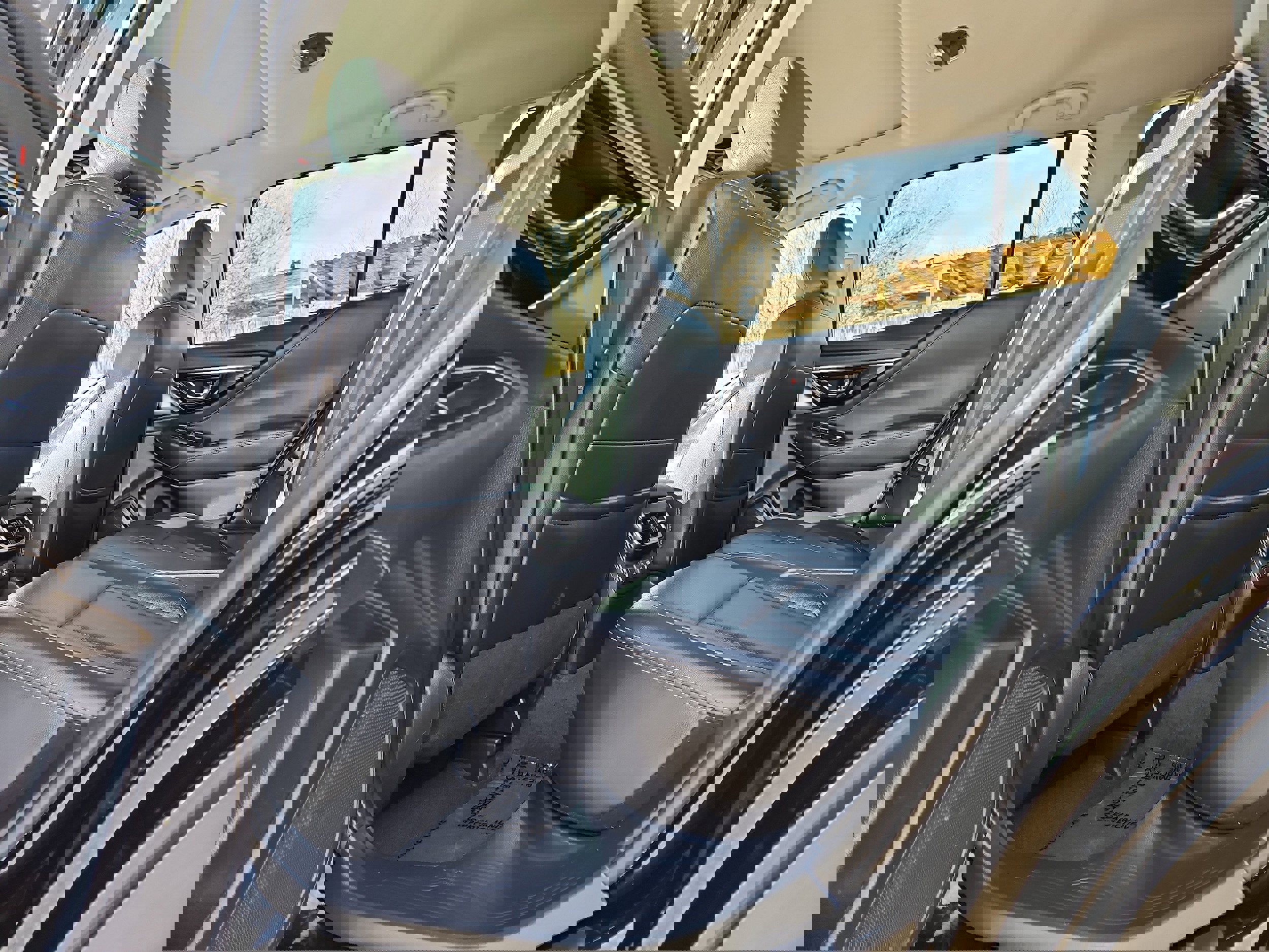 Used 2021 Subaru Outback Limited image 12