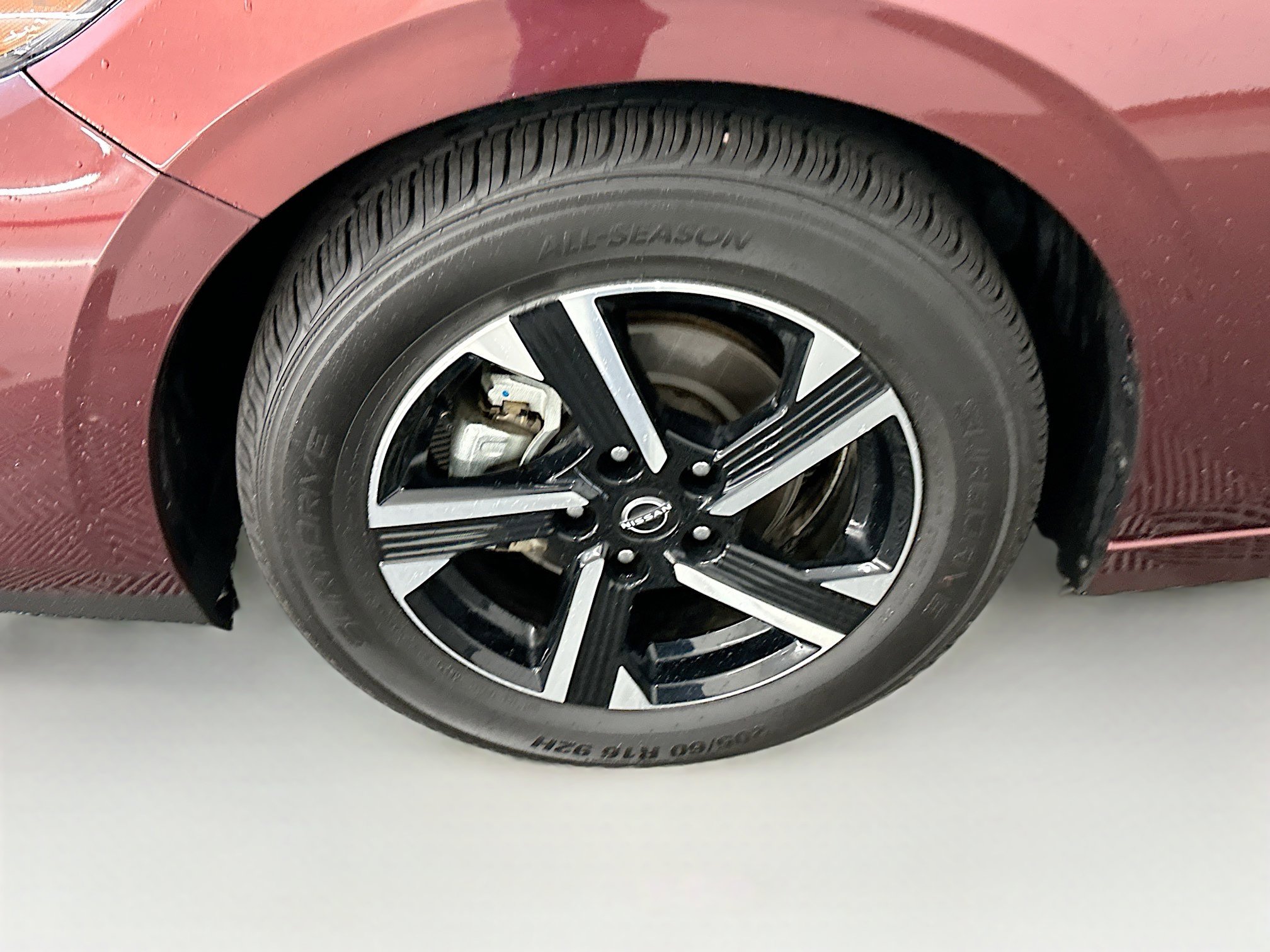 Used 2025 Nissan Sentra SV image 11