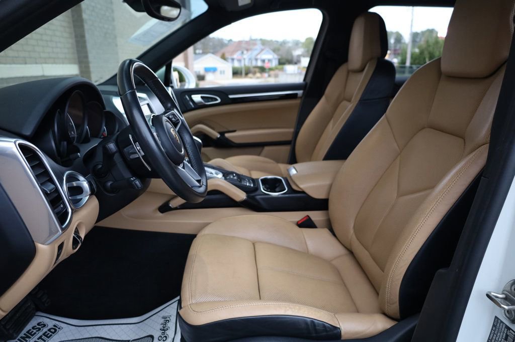 Used 2016 Porsche Cayenne image 14
