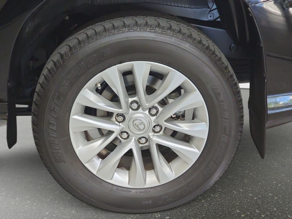 Certified 2023 Lexus GX 460 Premium w/ Premium Package AWD/4WD image 31