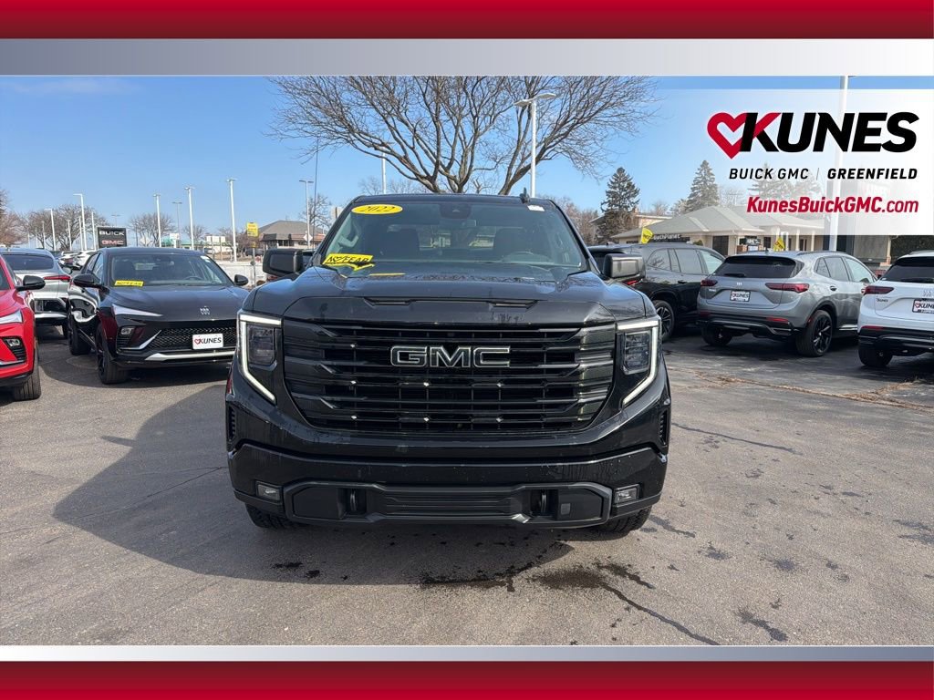 Used 2022 GMC Sierra 1500 Elevation w/ LPO, Elevation Black Package image 13